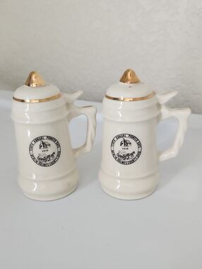 💚Cream Ceramic Salt and Pepper Shaker Set with Gold Trim Ohio